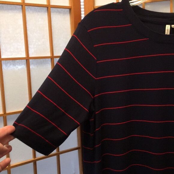 Banana Republic Lux Touch S/S Tee - Picture 1 of 6